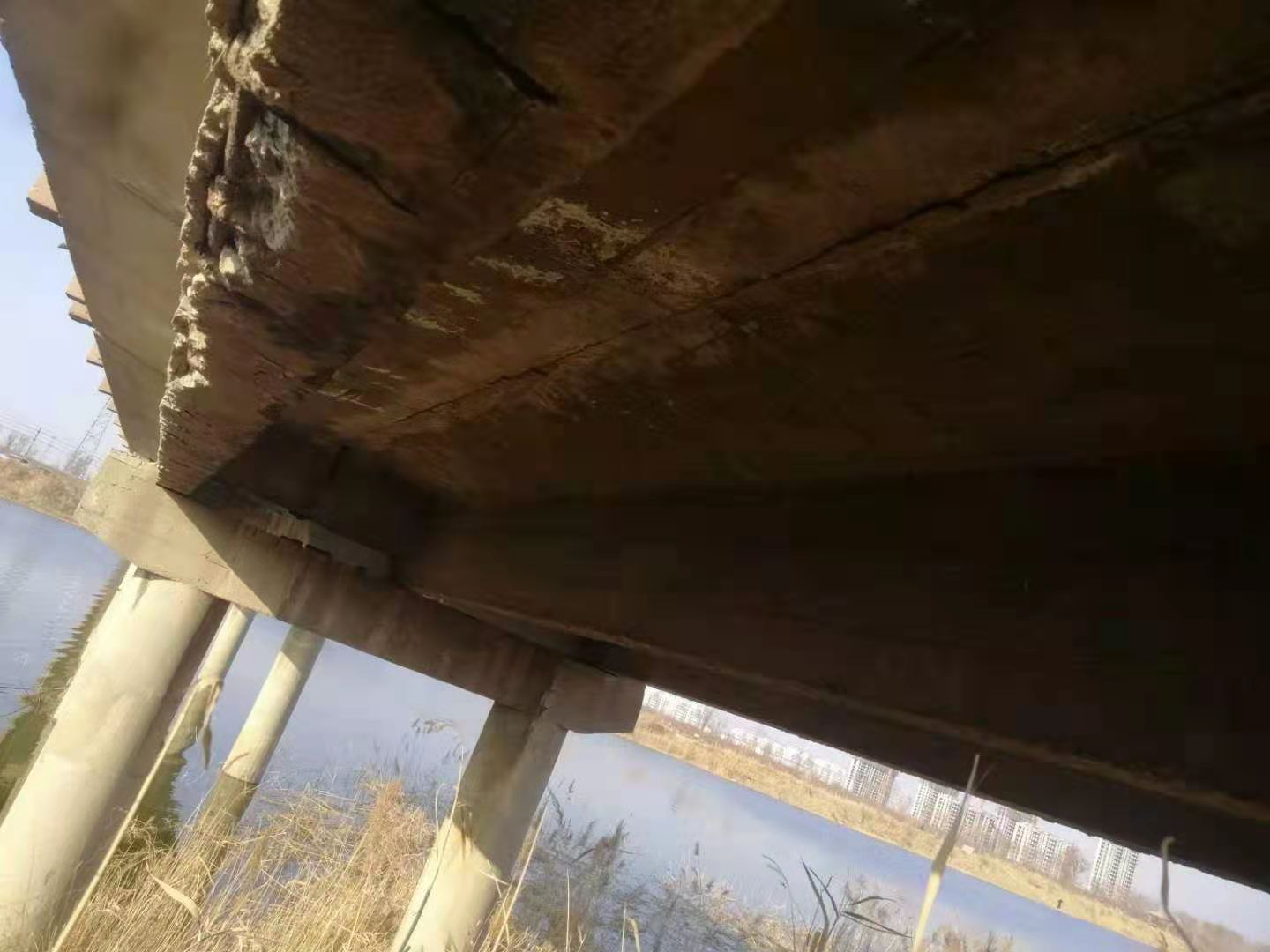 大英道路桥梁结构的常见病害